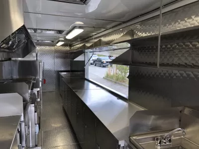 Hollywood North - Film Catering Trucks - 29 ft Freightliner